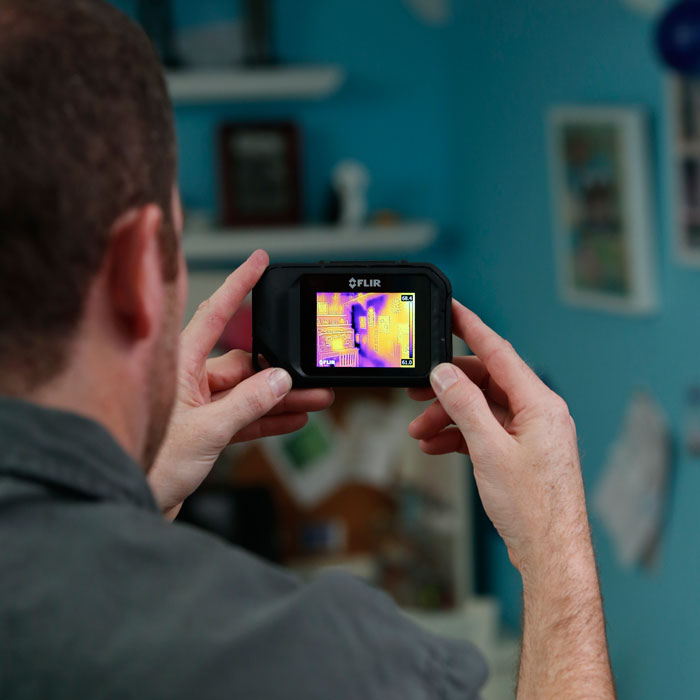 FLIR C2 Thermal Imaging Camera - Compact and pocket sized | test