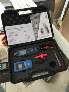 cem-cls20-in-case.jpg