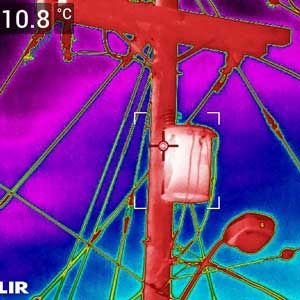 FLIR T840